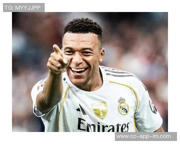 姆巴佩在社交媒体上分享海报庆祝球队晋级西超杯誓言争冠